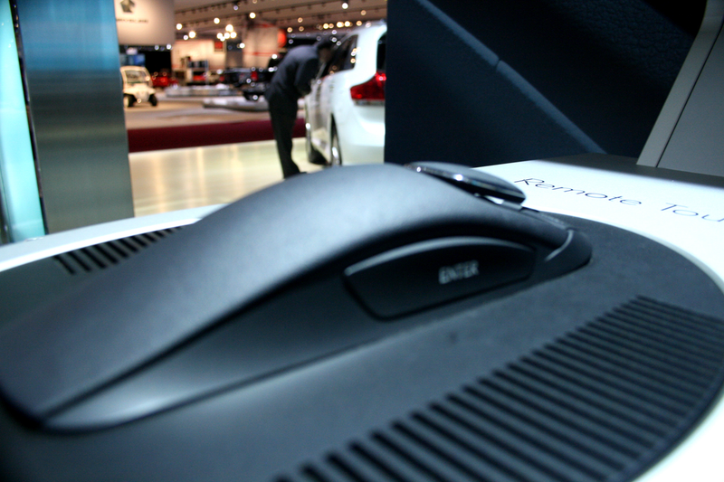 Illustration for article titled Lexus Reveals "Remote Touch" Mouse-Based, Point-And-Click Infotainment System